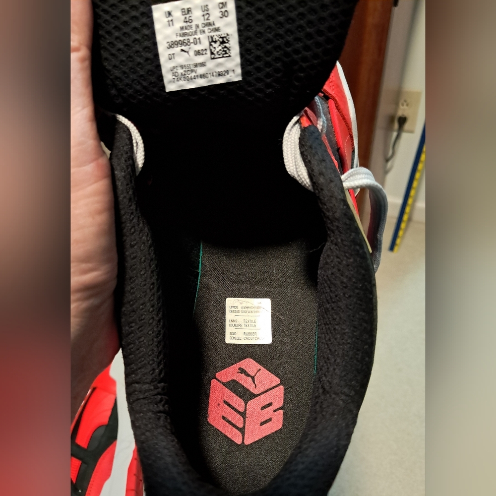 Puma Men's Bold Red and Black Sneakers Size 12 - Picture 4 of 7